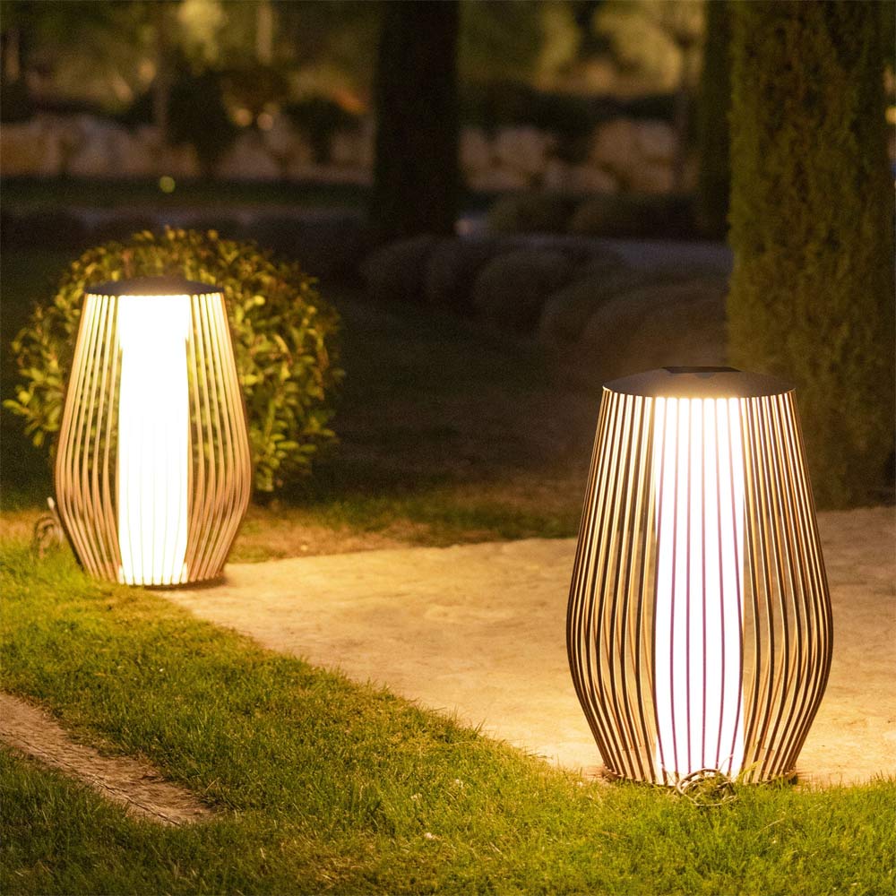 Mandaley Outdoor Solar LED Floor Lamp