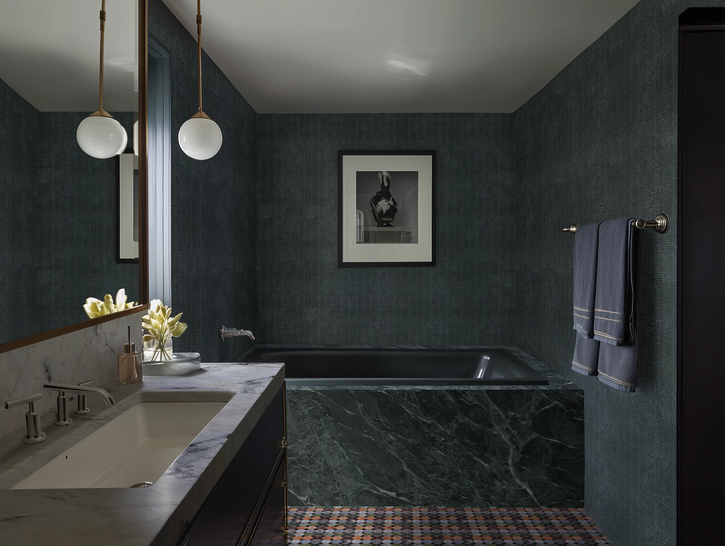 Moody Marble & Green Bath Design Ideas & Samples | DesignShop | DesignShop
