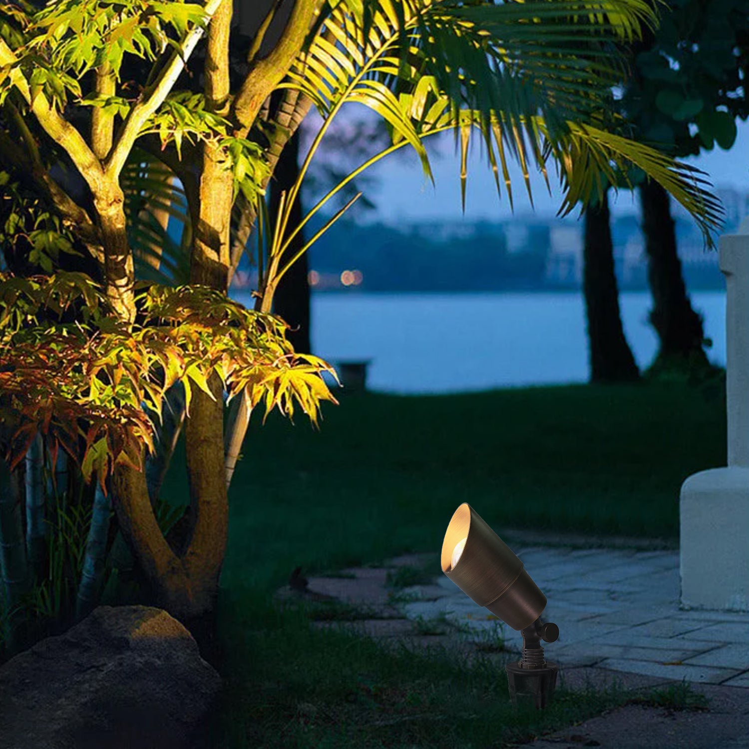 Outdoor Pathway Lighting | Brass & Copper Garden Path Lights - COLOER Lighting