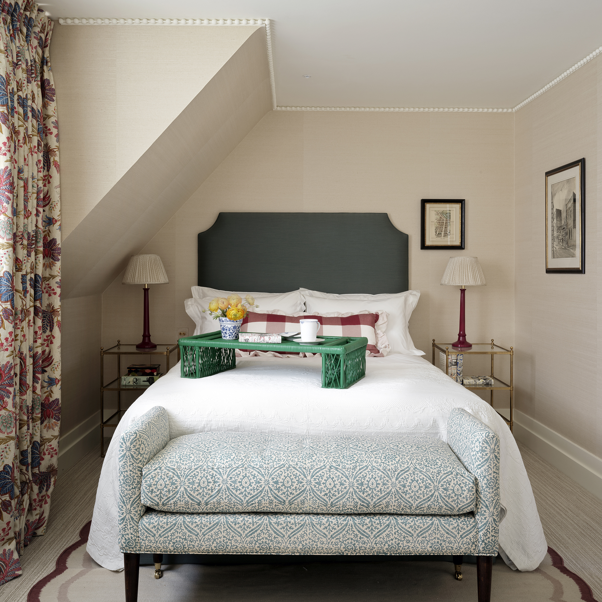 Small master bedroom ideas: 13 restful schemes | Homes and Gardens