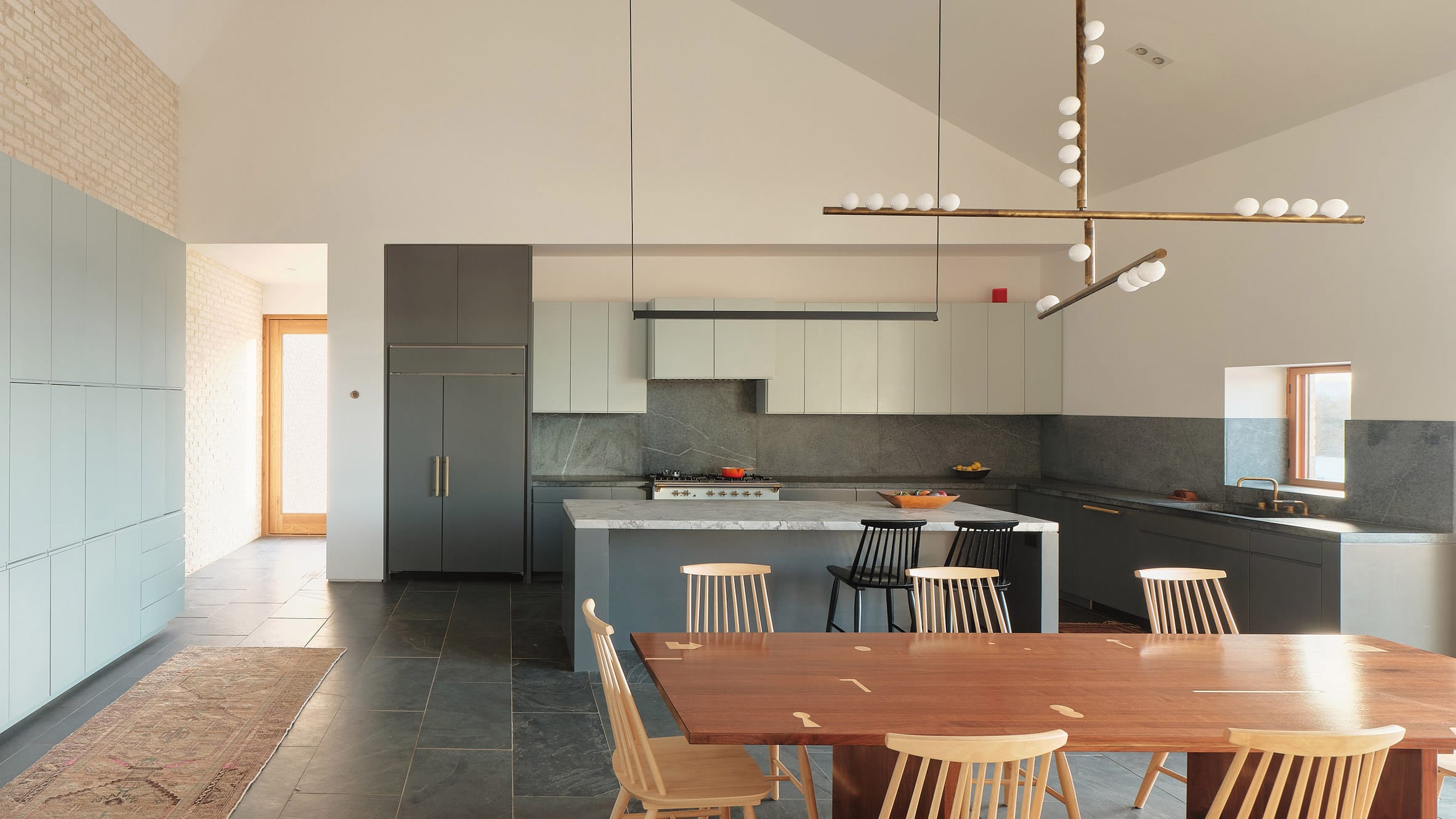 Ten beautiful and practical combined kitchen and dining rooms