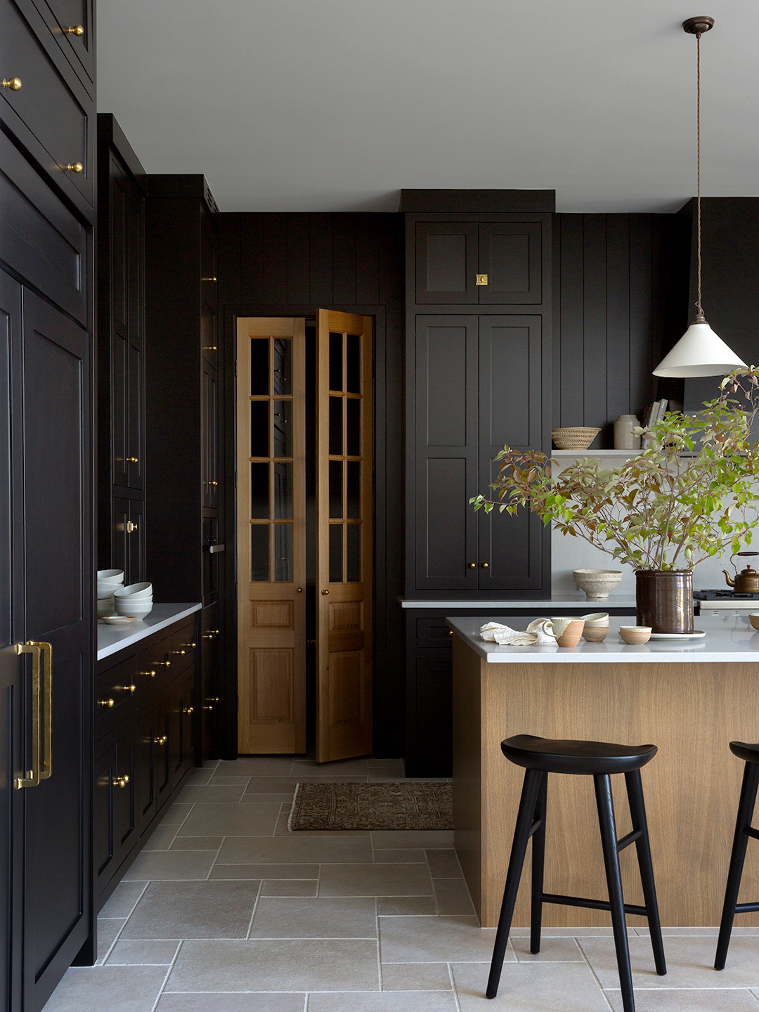 The Best Black Kitchen Cabinets of All Time
