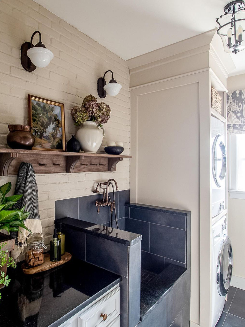 The Secret to a Cleaner Home Is This Laundry (or Mudroom) Addition | domino