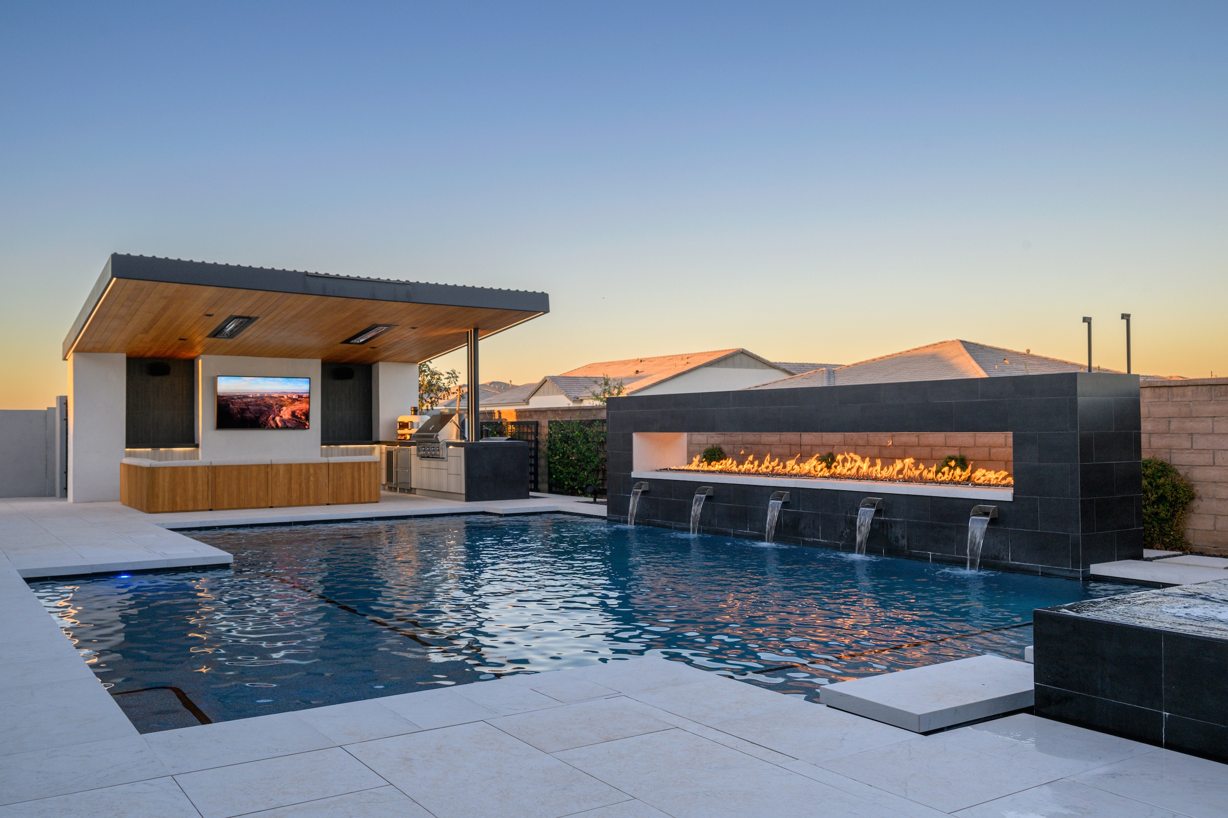 Top Pool Design Trends for 2025: Creating Your Backyard Oasis – Presidential Pools & Spas