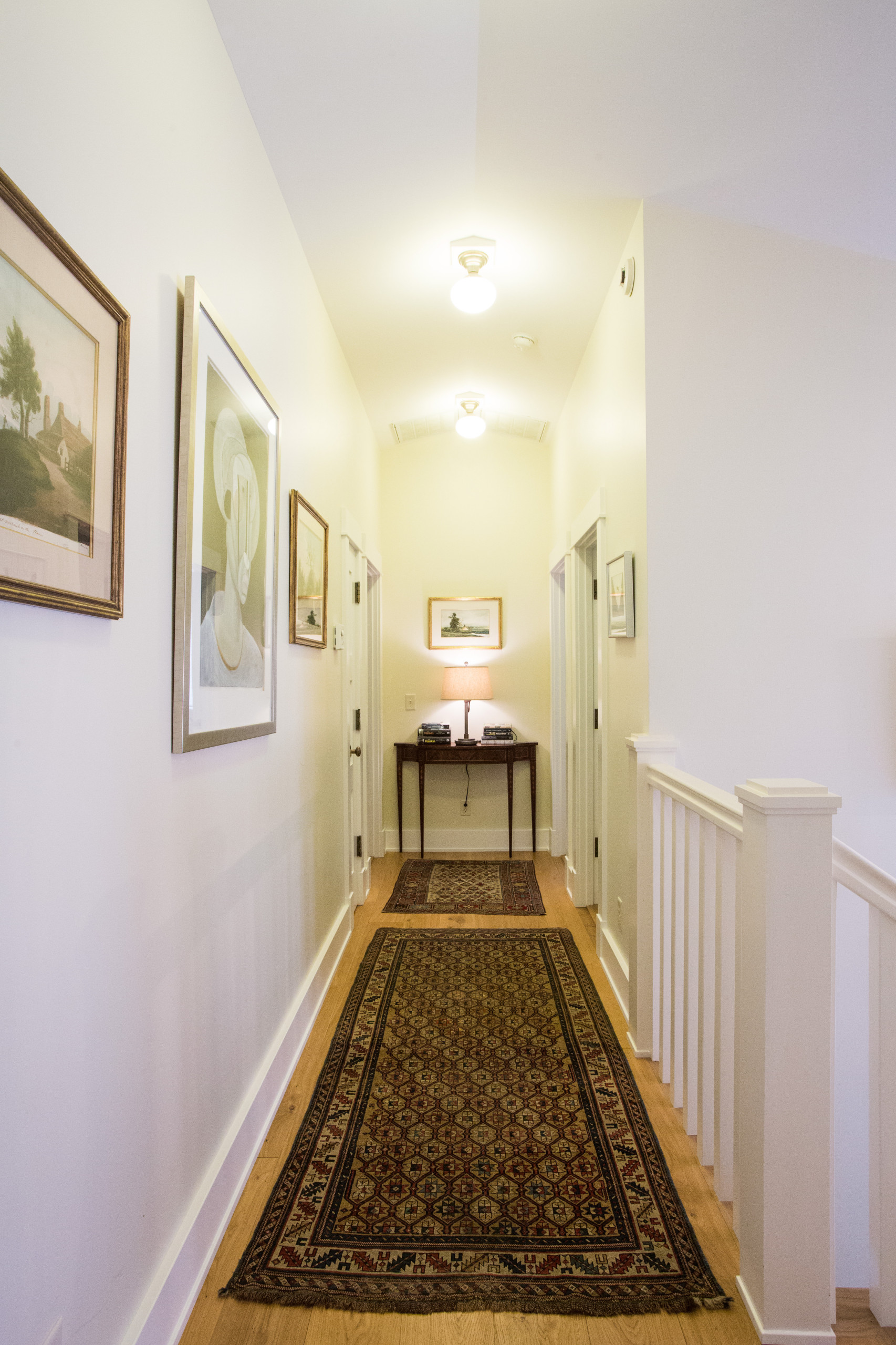 Upstairs Hallway - Photos & Ideas | Houzz