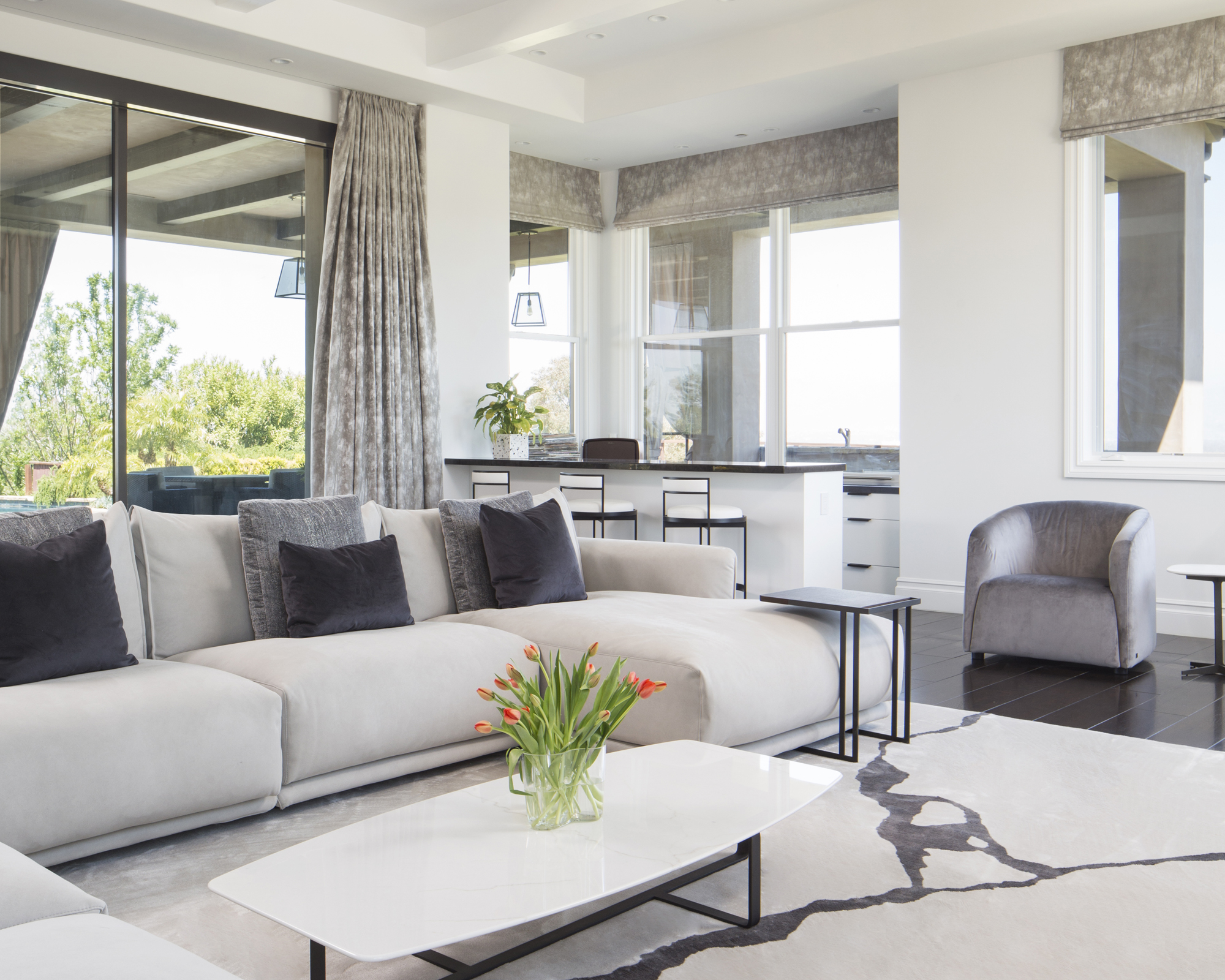 White sofa living room ideas: 10 tips for statement seating | Homes and Gardens