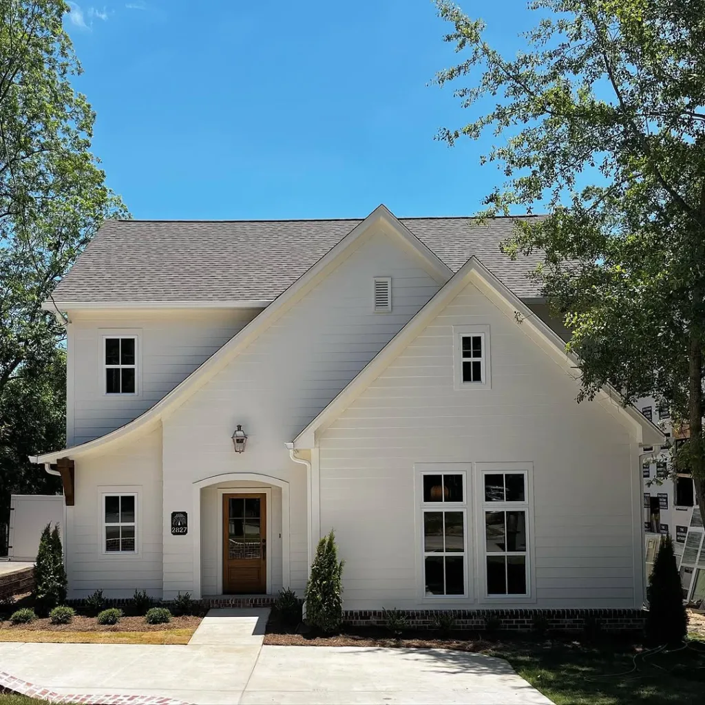 10 Gorgeous Exterior White Paint Colors You'll Love for Years - Kaitlin Madden