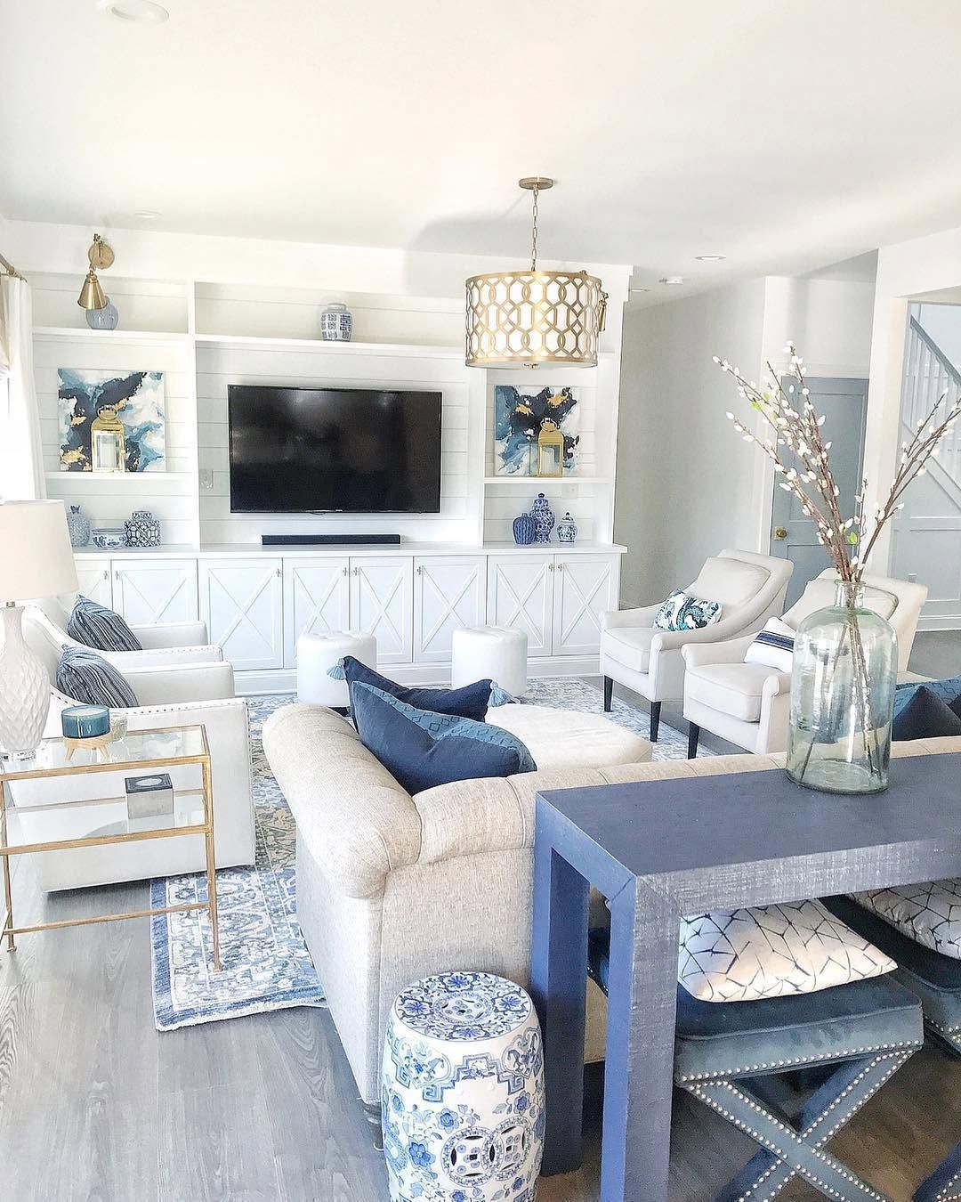 11 Blue and White Decor Ideas for 2026 Where Classic Patterns Replace Flat, Colorless Interiors