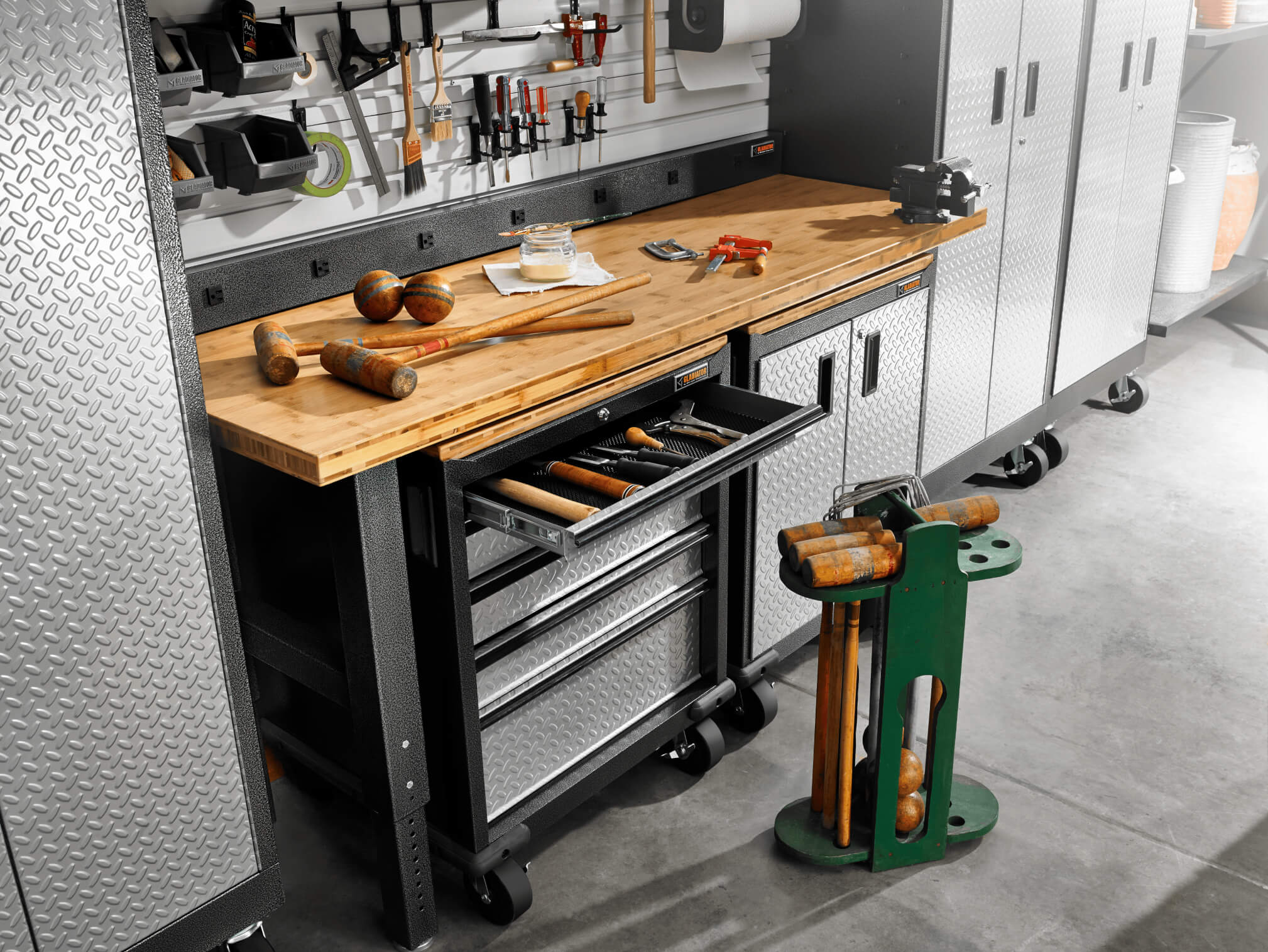 11 Garage Man Cave Ideas | Gladiator