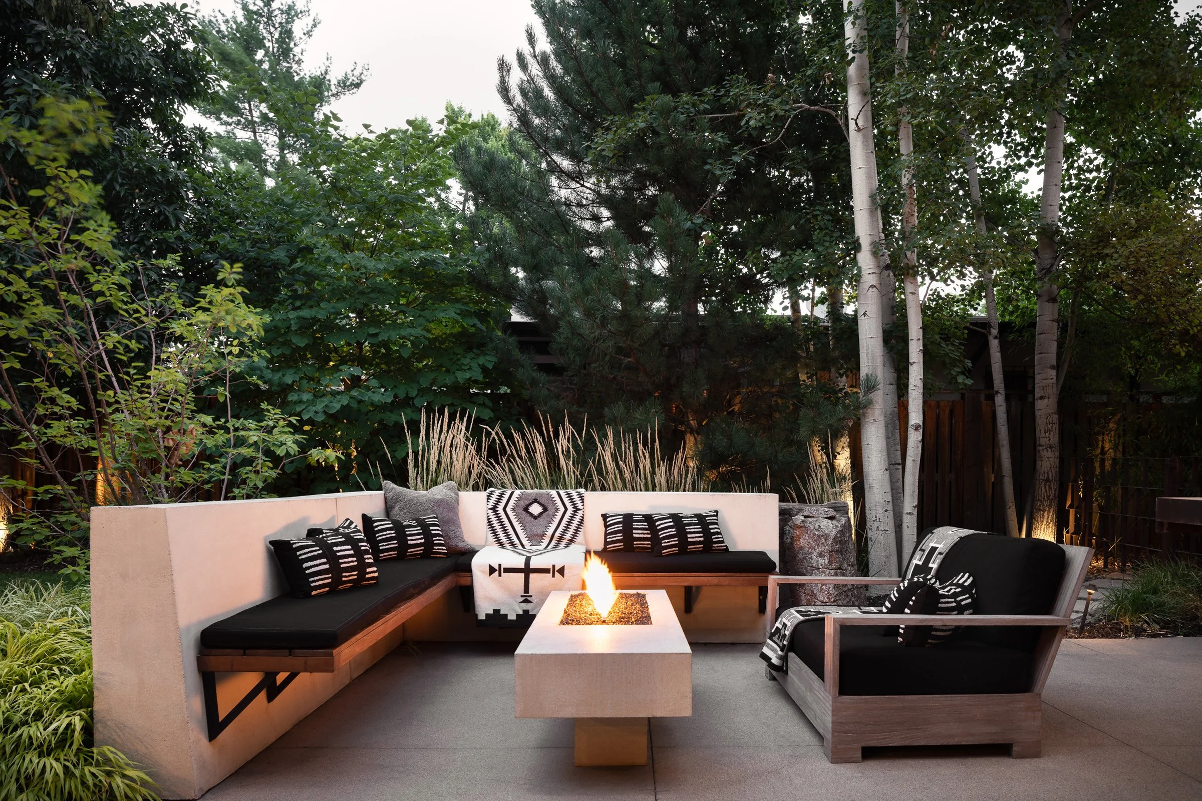 11 Outdoor Fire Pit Ideas | Studio Nisho