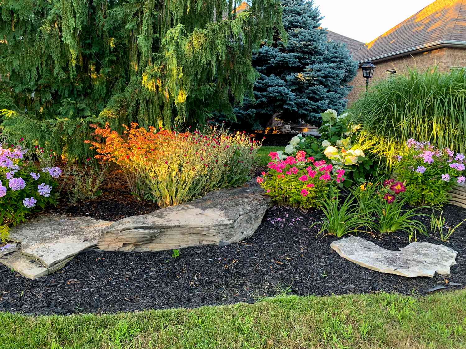 11 Simple Front Yard Landscaping Ideas That Won't Break the Bank