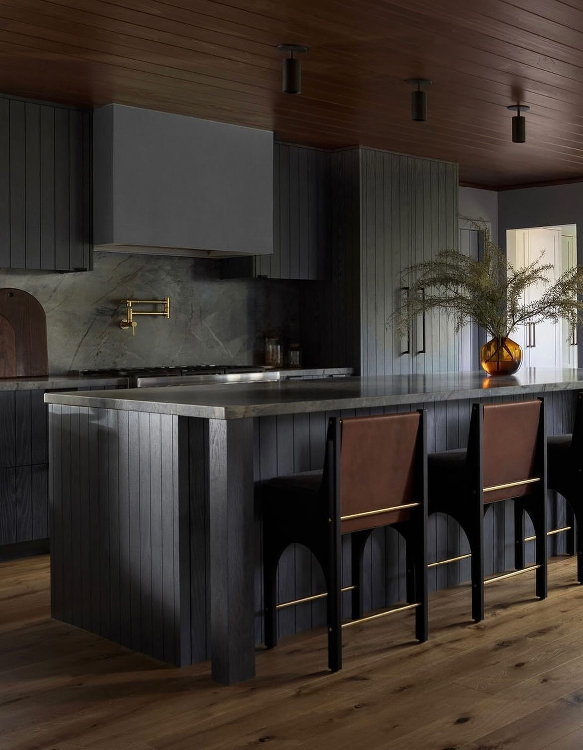 15 Black Kitchen Backsplash Ideas for a Chic Upgrade – DreamBundles