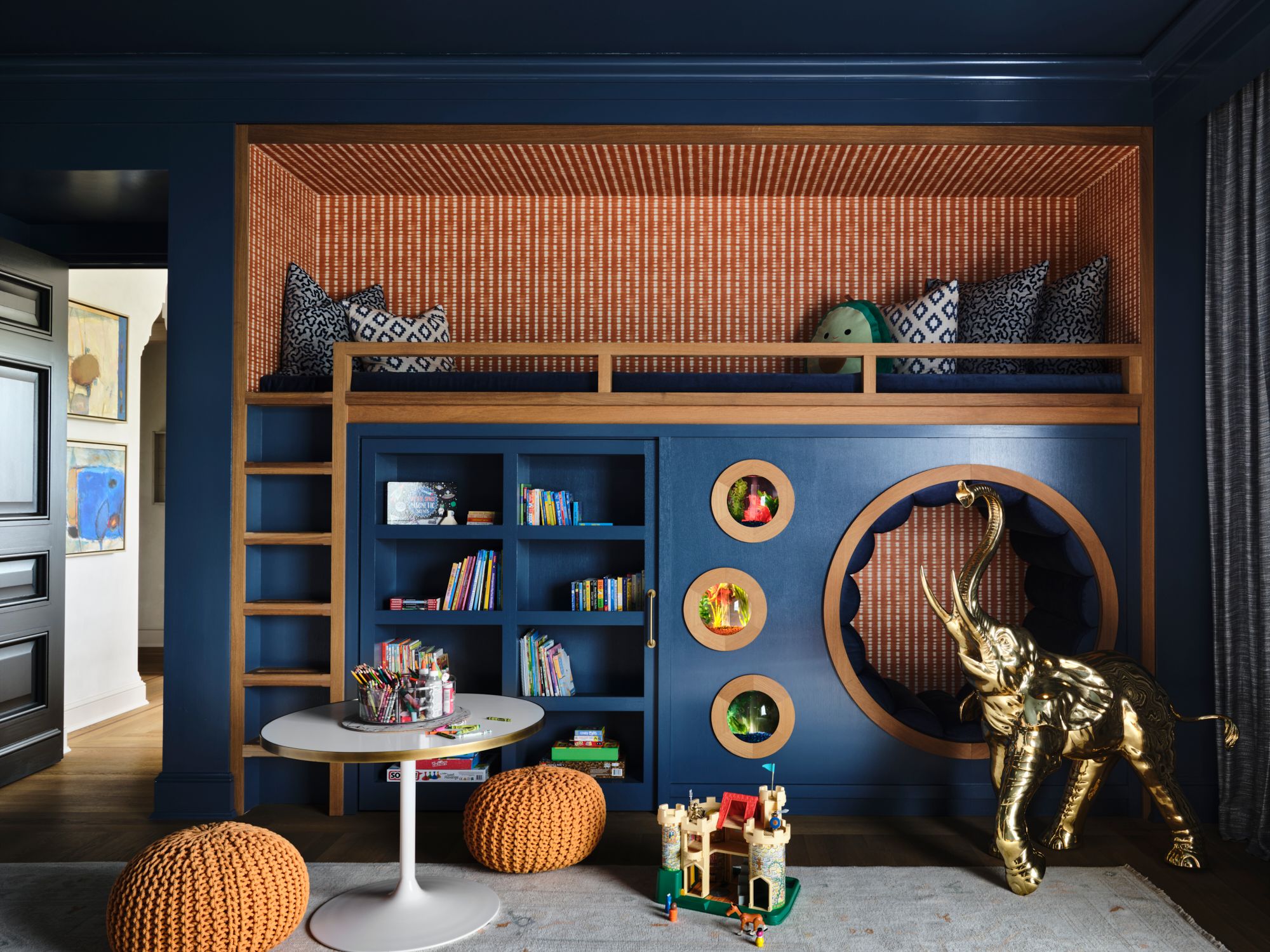 17 Loft Bed Ideas to Maximize Every Inch of Your Room | Architectural Digest