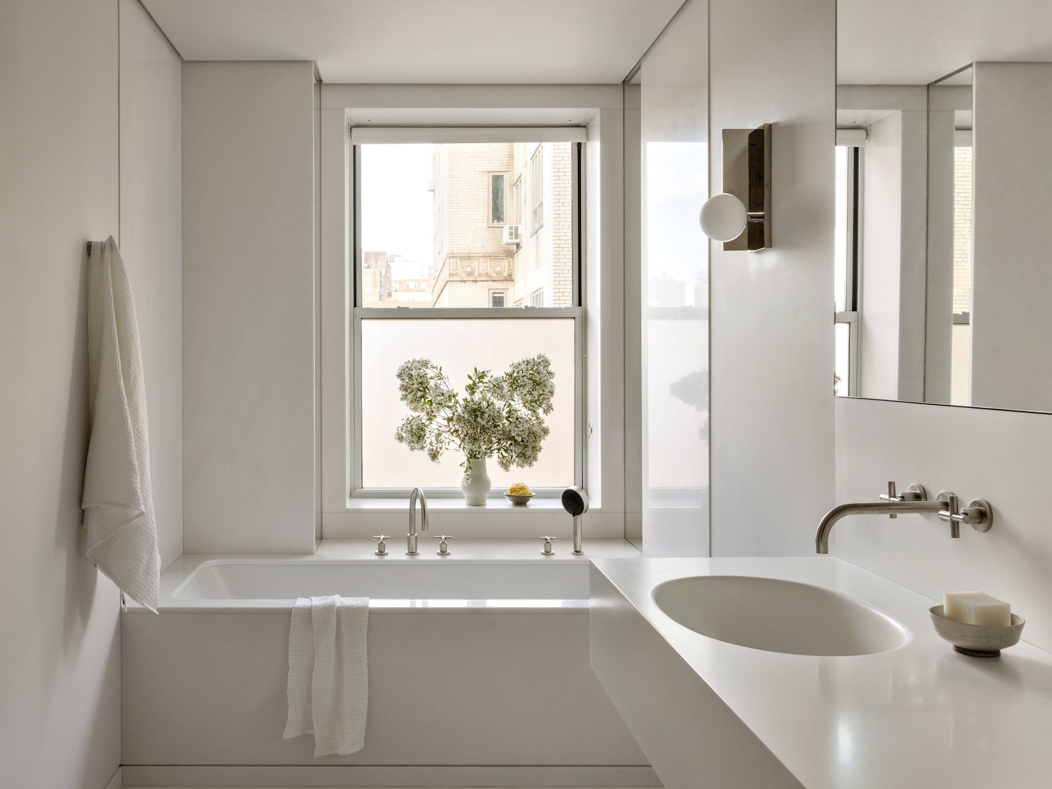 19 Minimalist Bathroom Ideas That Prove That Less Is More | Architectural Digest