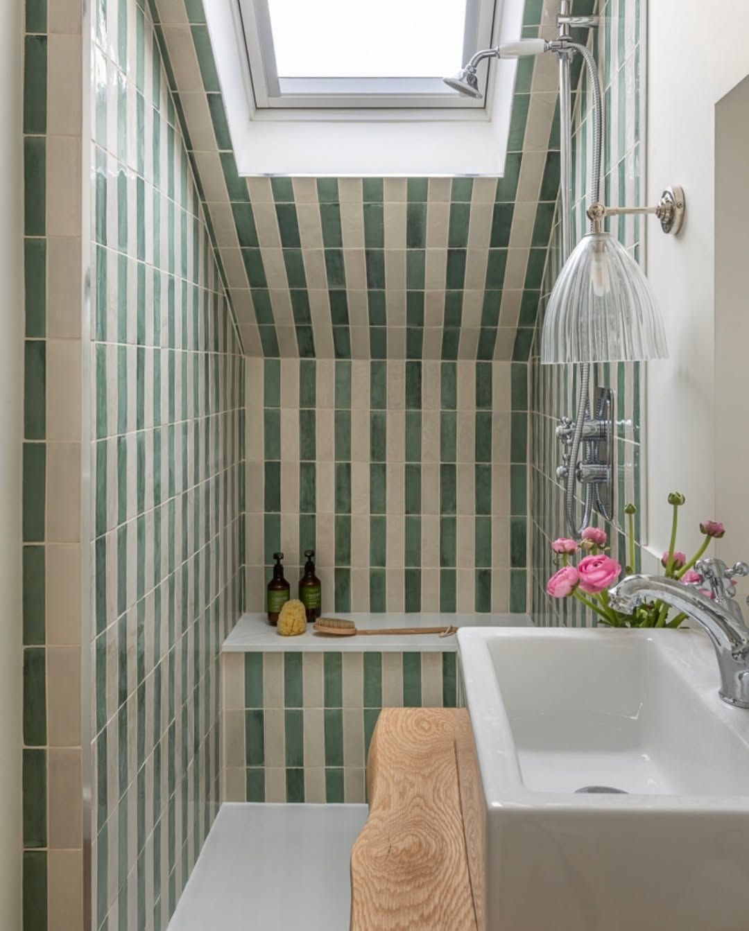 20 Small Bathroom Design Ideas for 2026 That Make Getting Ready in the Morning Feel Less Cramped
