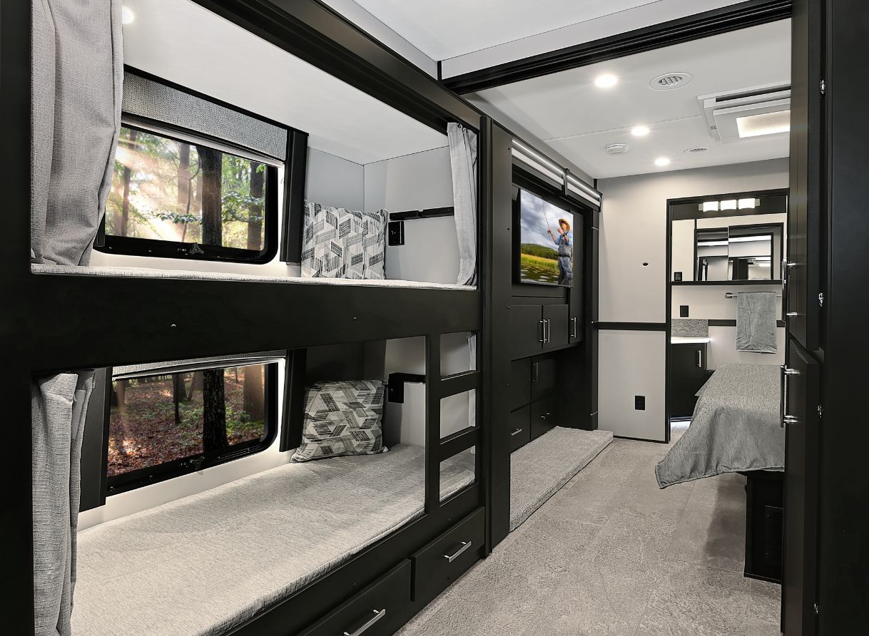 2026 Renegade RV Classic | Super C Motorhome