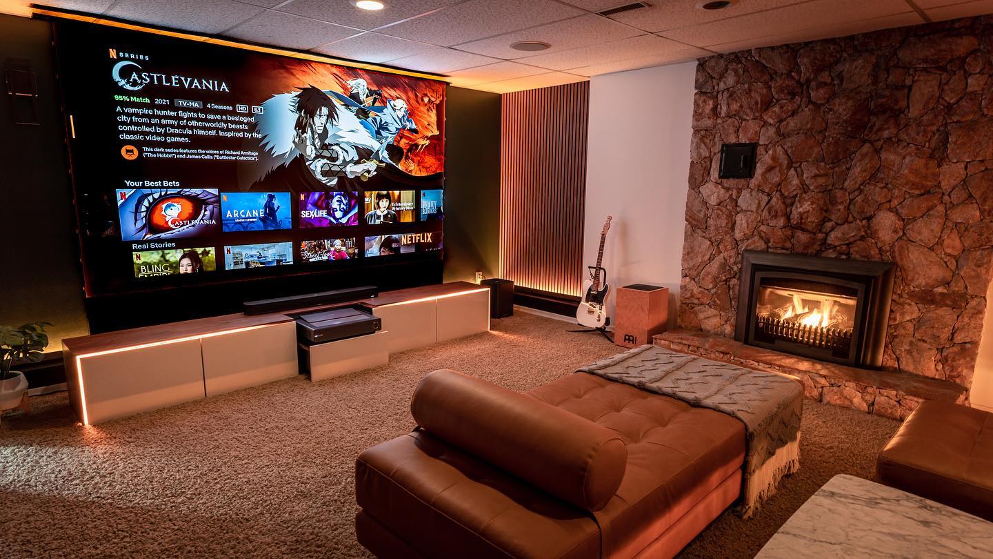22 Modern Home Theater Design Ideas | TV Accent Walls and More