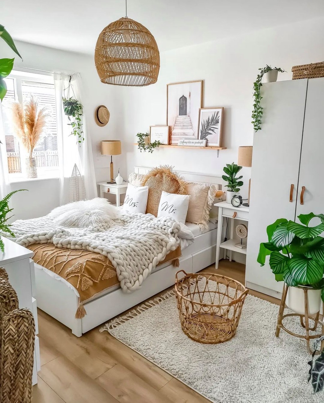 24 Boho Bedroom Ideas for 2026 That Designers Didn't Love at First Until They Lived With Them