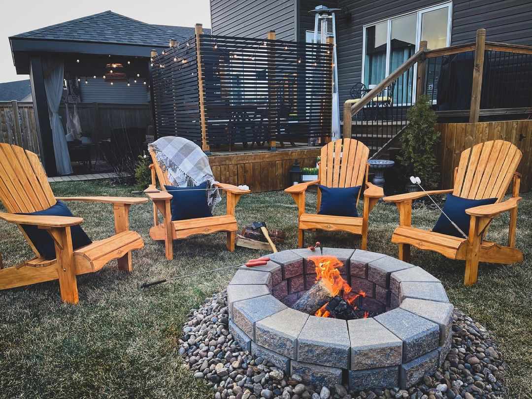 27 Fire Pit Seating Ideas Perfect for Socializing