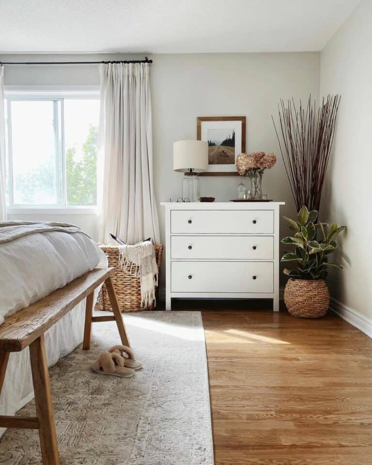 30 Bedroom Corner Ideas for Extra Storage and Décor