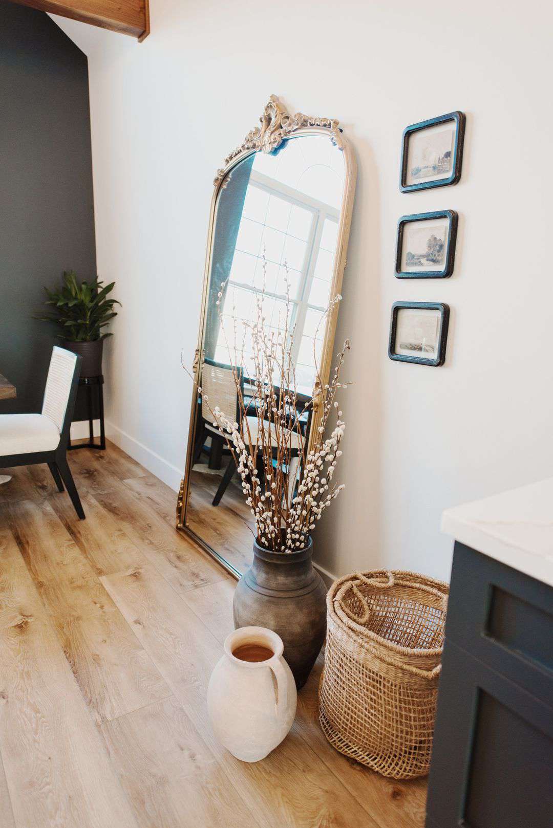 30 Large Floor Vase Decoration Ideas We Love for Any Space