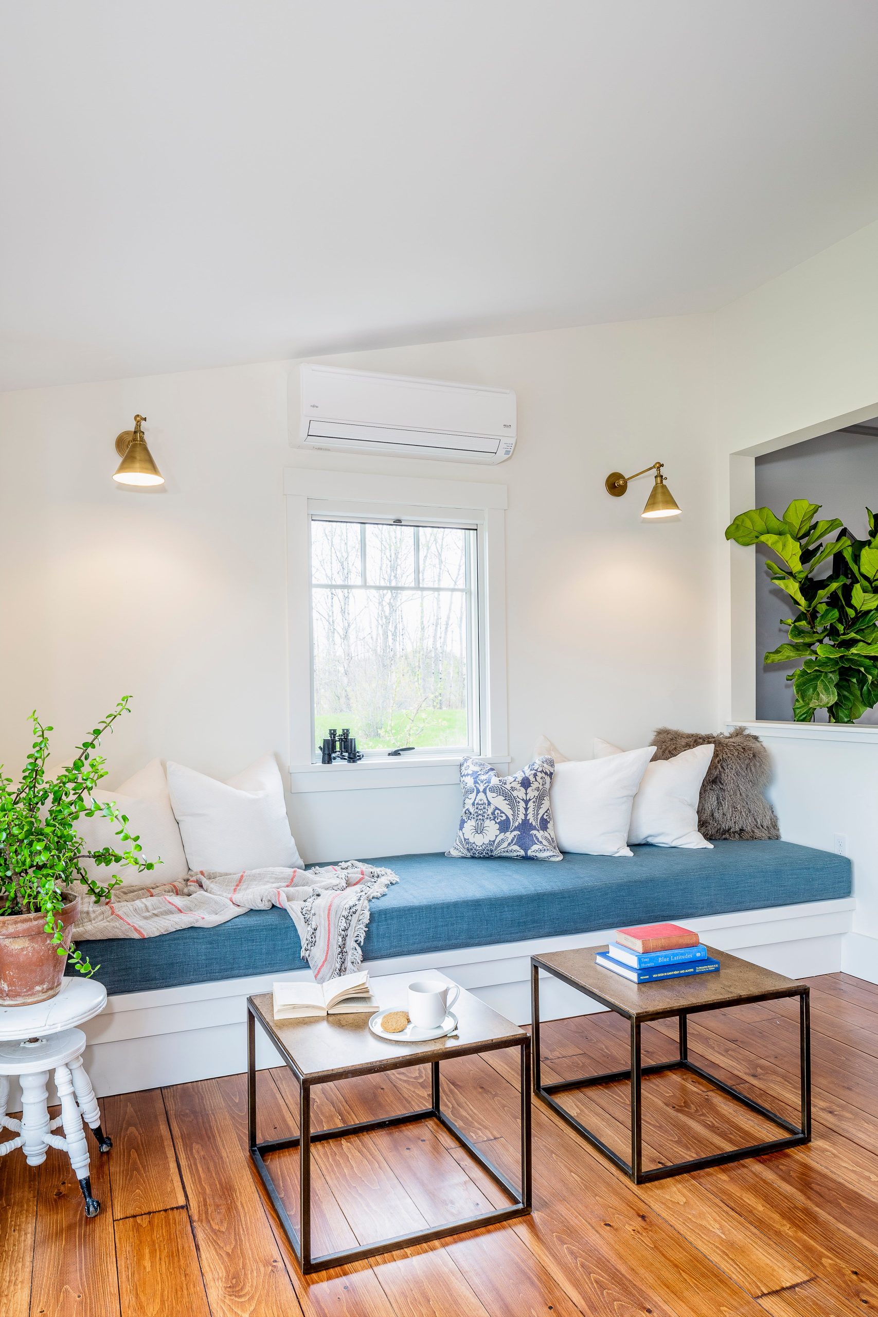 30 Striking Window Seat Ideas for Every Space