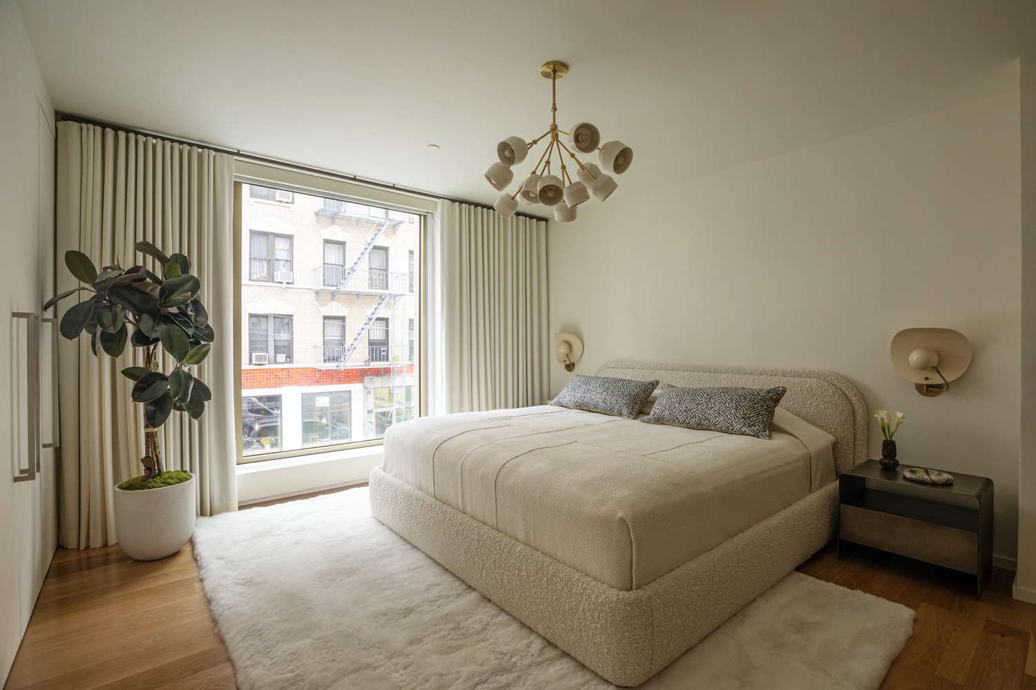 35 Apartment Bedroom Ideas That Are Oh-So-Cozy