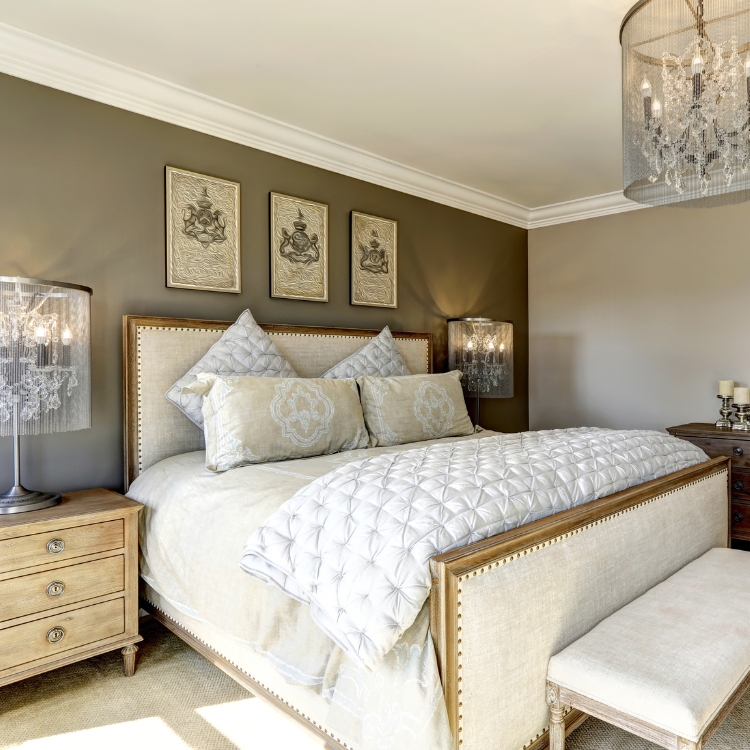 5 Excellent Grown Woman Bedroom Ideas - DianneDecor.com