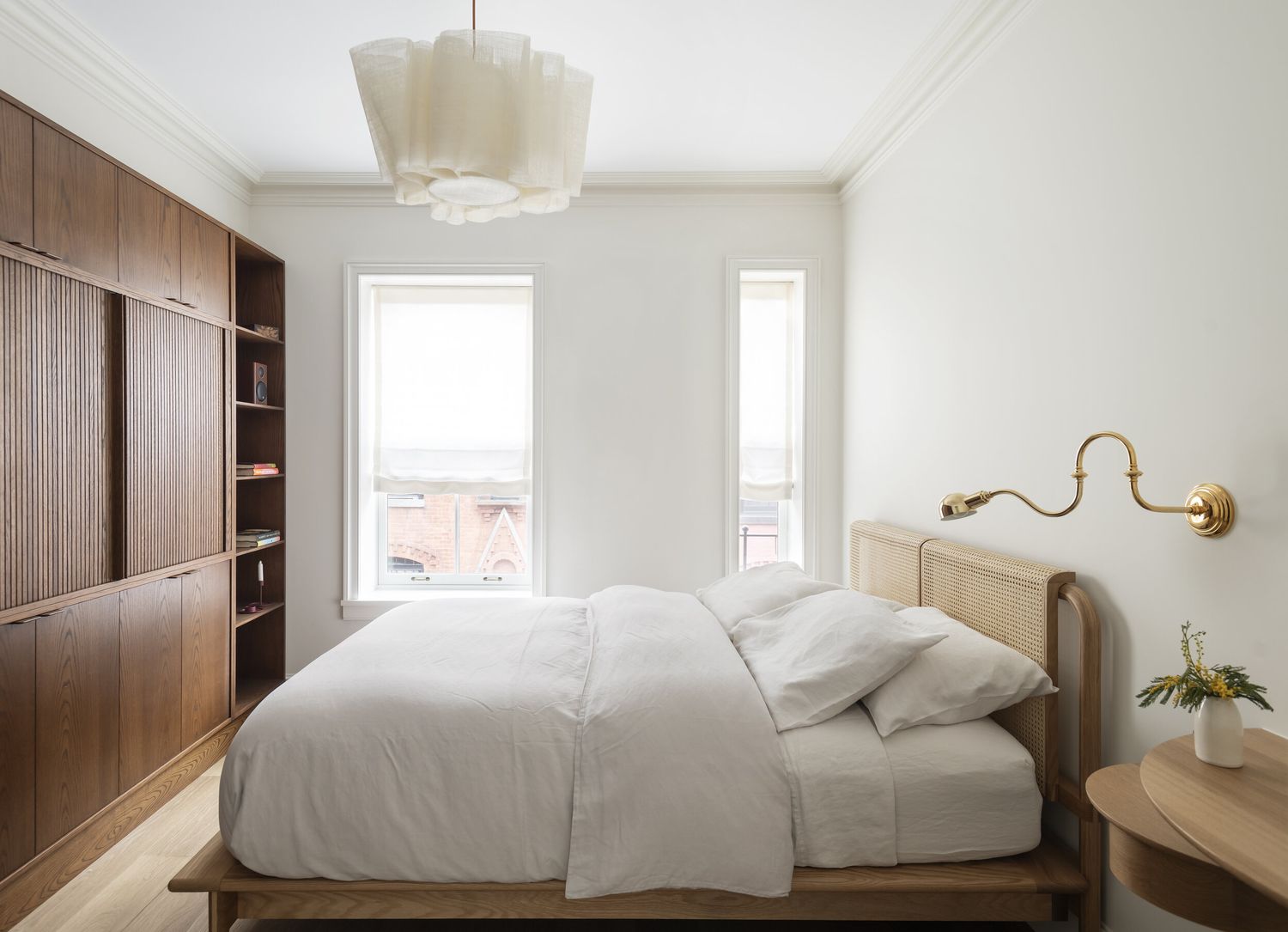 60 Minimalist Bedroom Ideas for a Calming Refuge