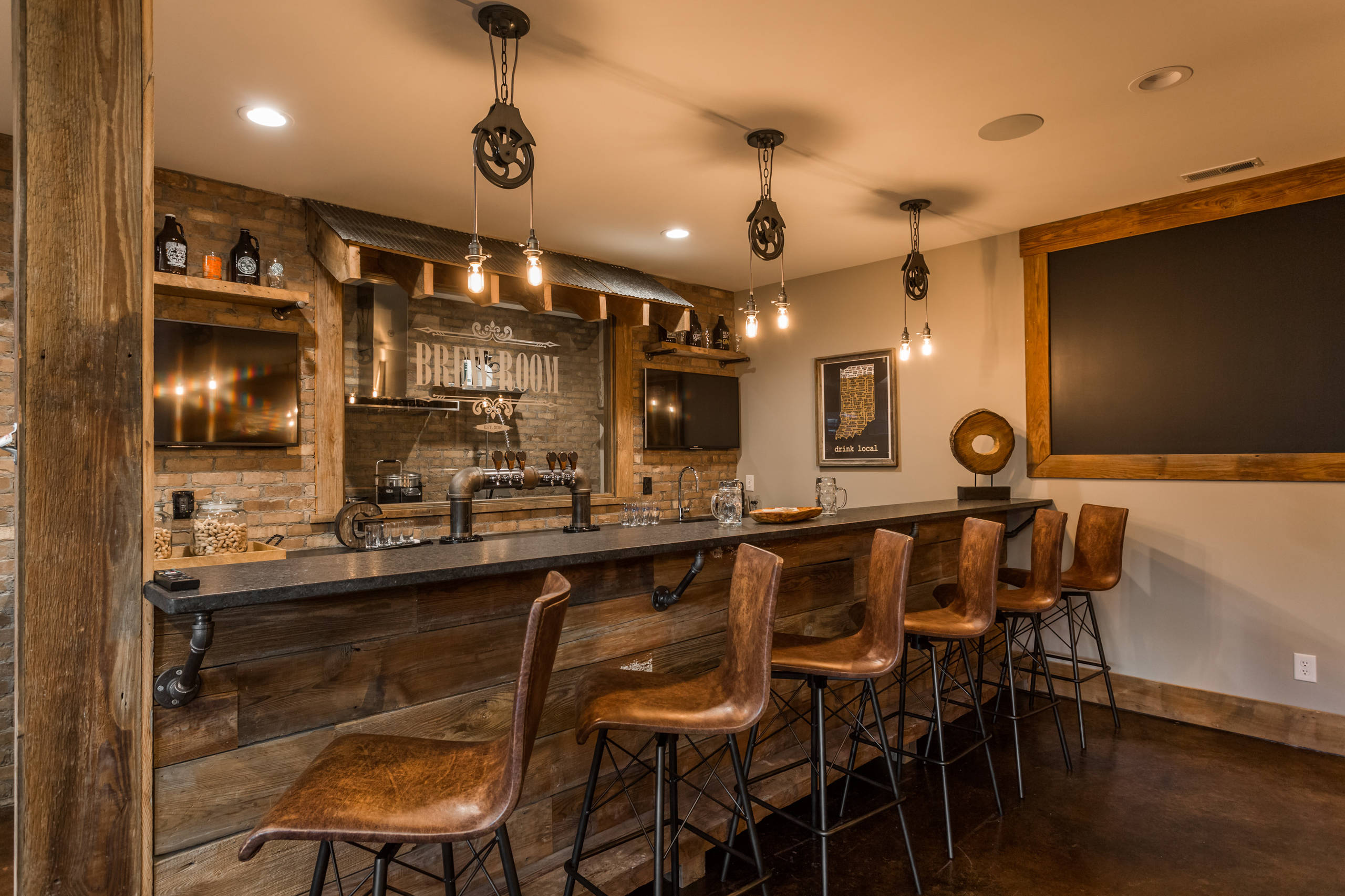 75 Beautiful Basement Bar Pictures & Ideas | Houzz