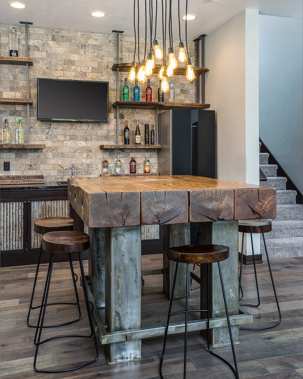75 Industrial Home Bar Ideas You'll Love - April, 2026 | Houzz