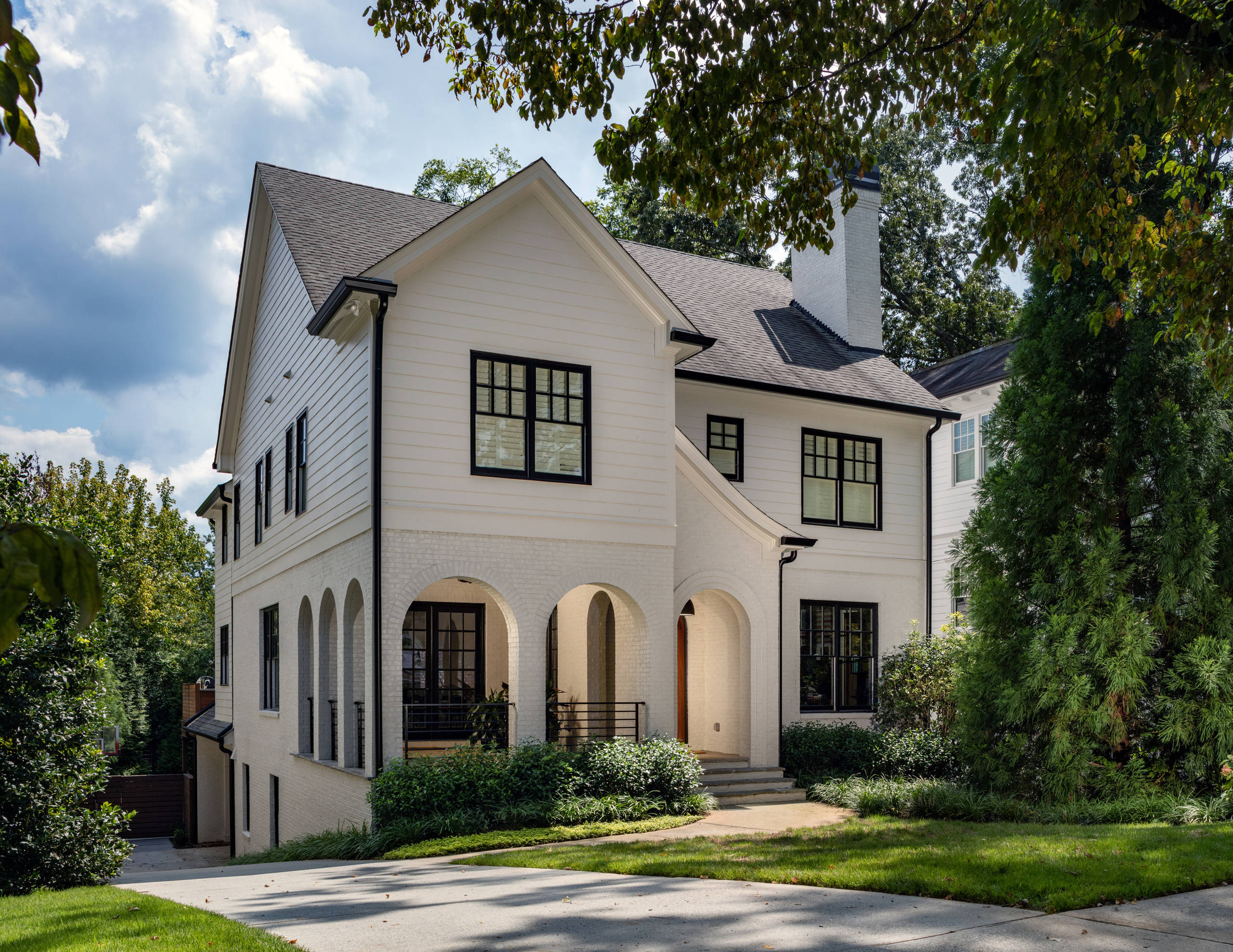 75 White Exterior Home Ideas You'll Love - April, 2026 | Houzz