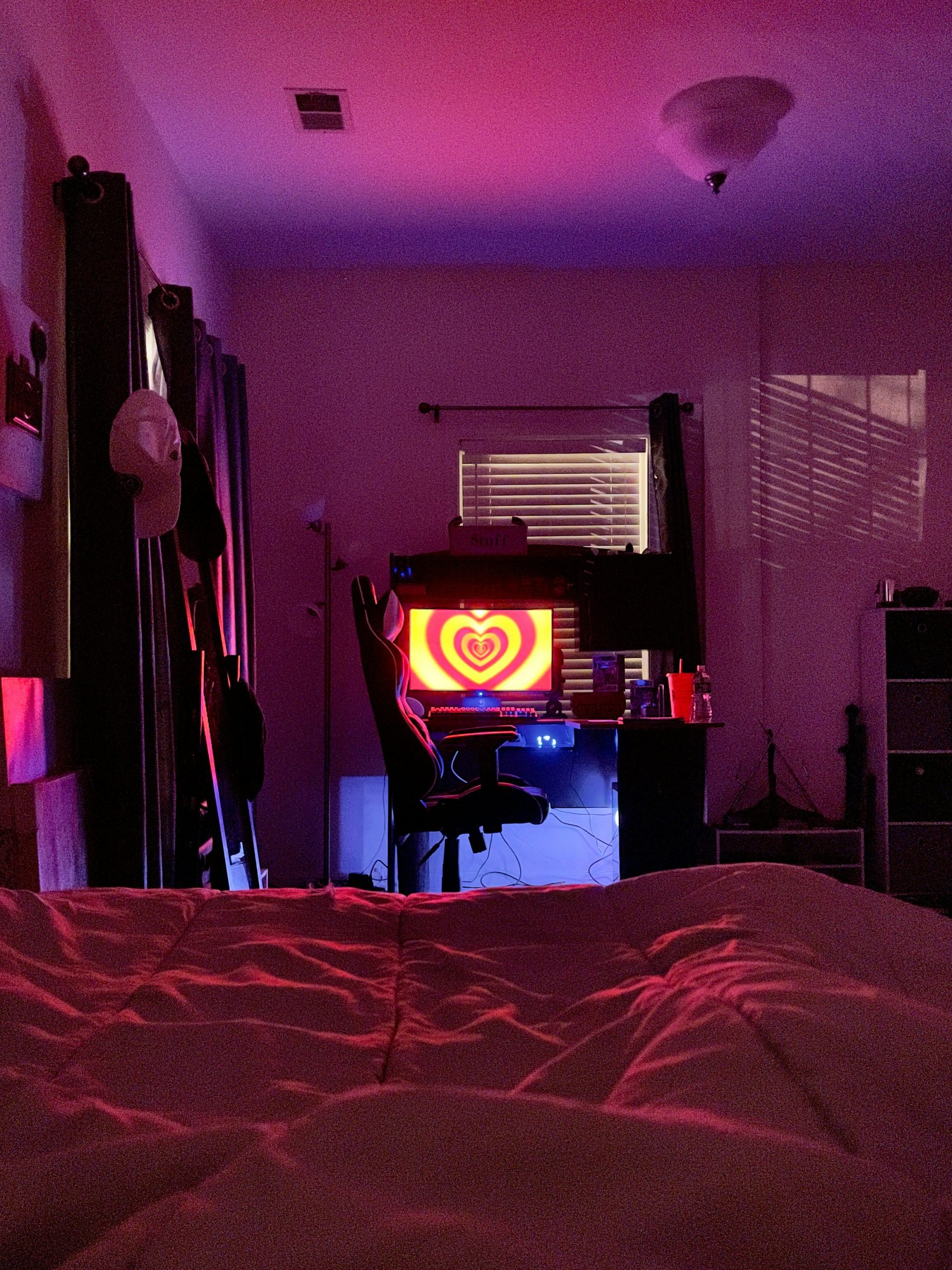 aesthetic nighttime neon heart bedroom vibes