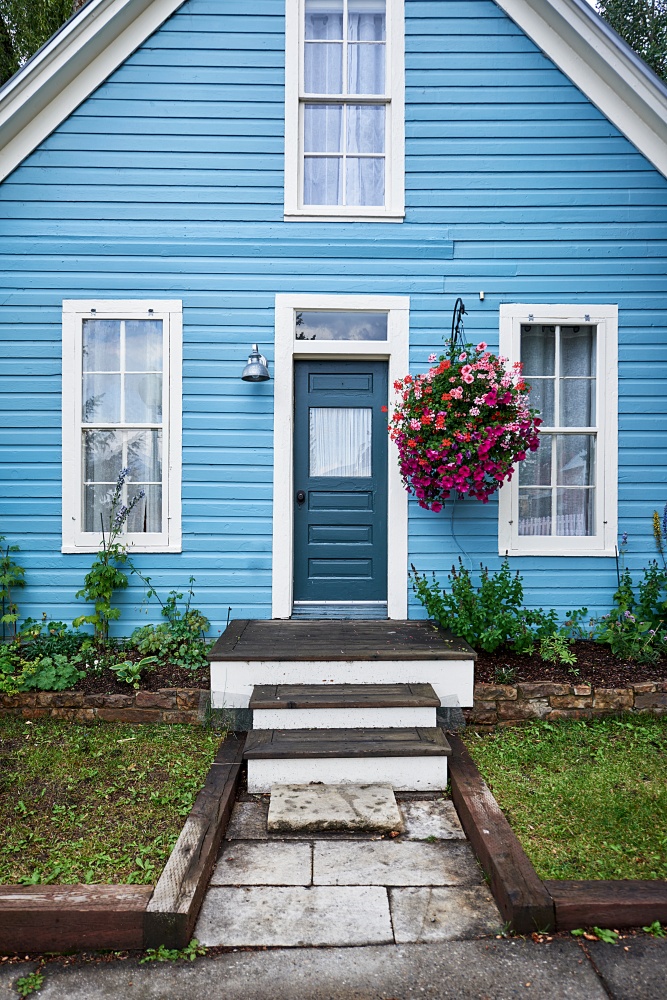 Beautiful Blue House: See All 13 of These Charmers |