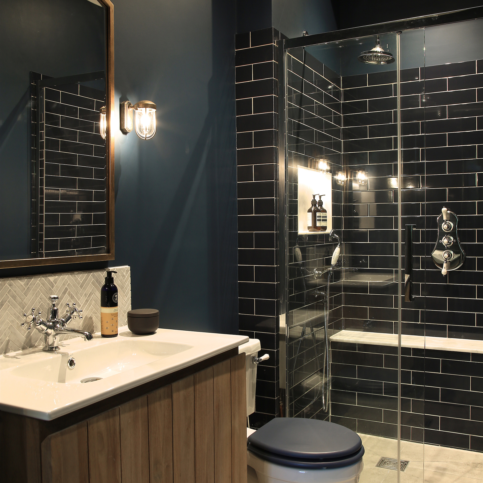 Dark bathroom ideas: how to embrace the dark side | Ideal Home