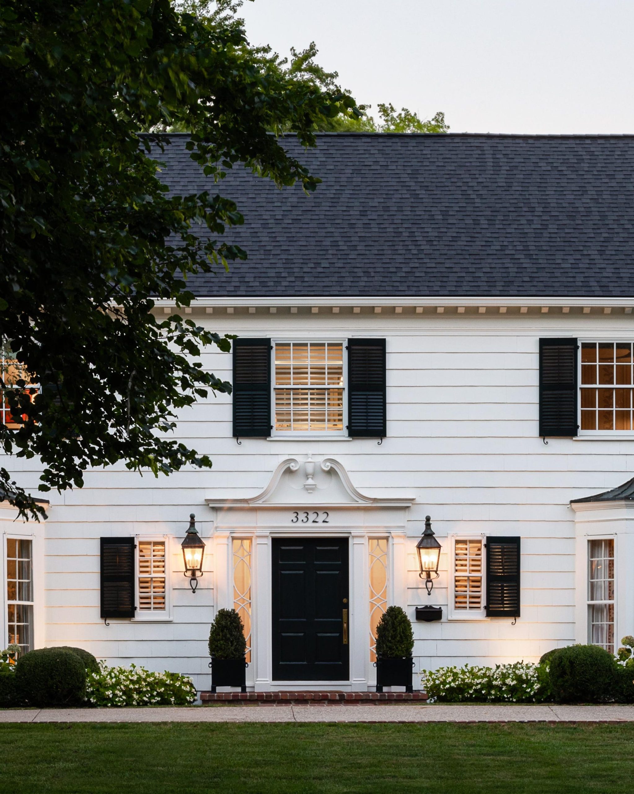 Designers Predict the Top 2026 Front Door Color Trends