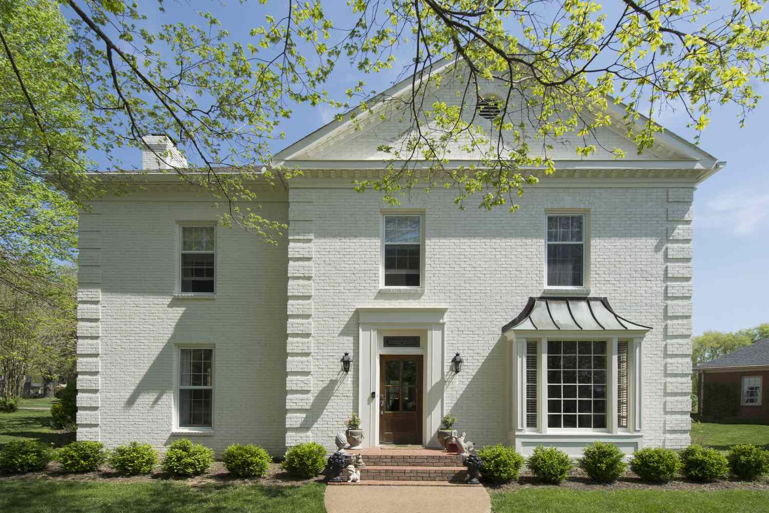 Designers Say These 8 Home Exterior Paint Colors Are Trending in 2026