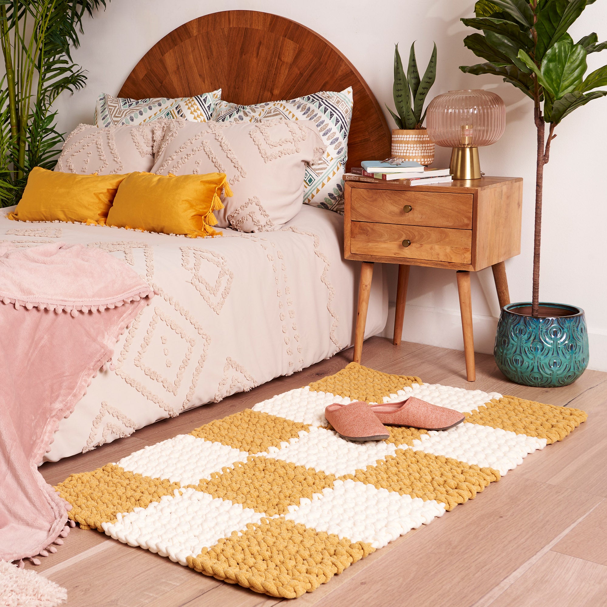 Free Easy Bernat Fun Crochet Checkerboard Rug Pattern | Yarnspirations
