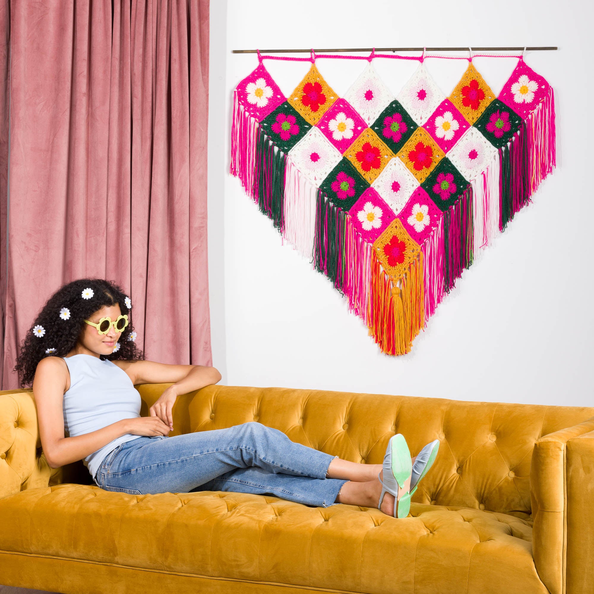 Free Easy Red Heart Flower Power Crochet Wall Hanging Pattern | Yarnspirations