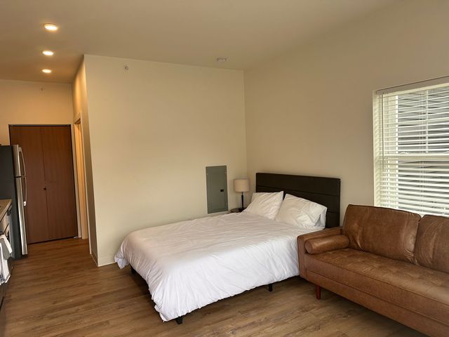 Modern Studio apartment with garage - Neenah, WI | Trulia