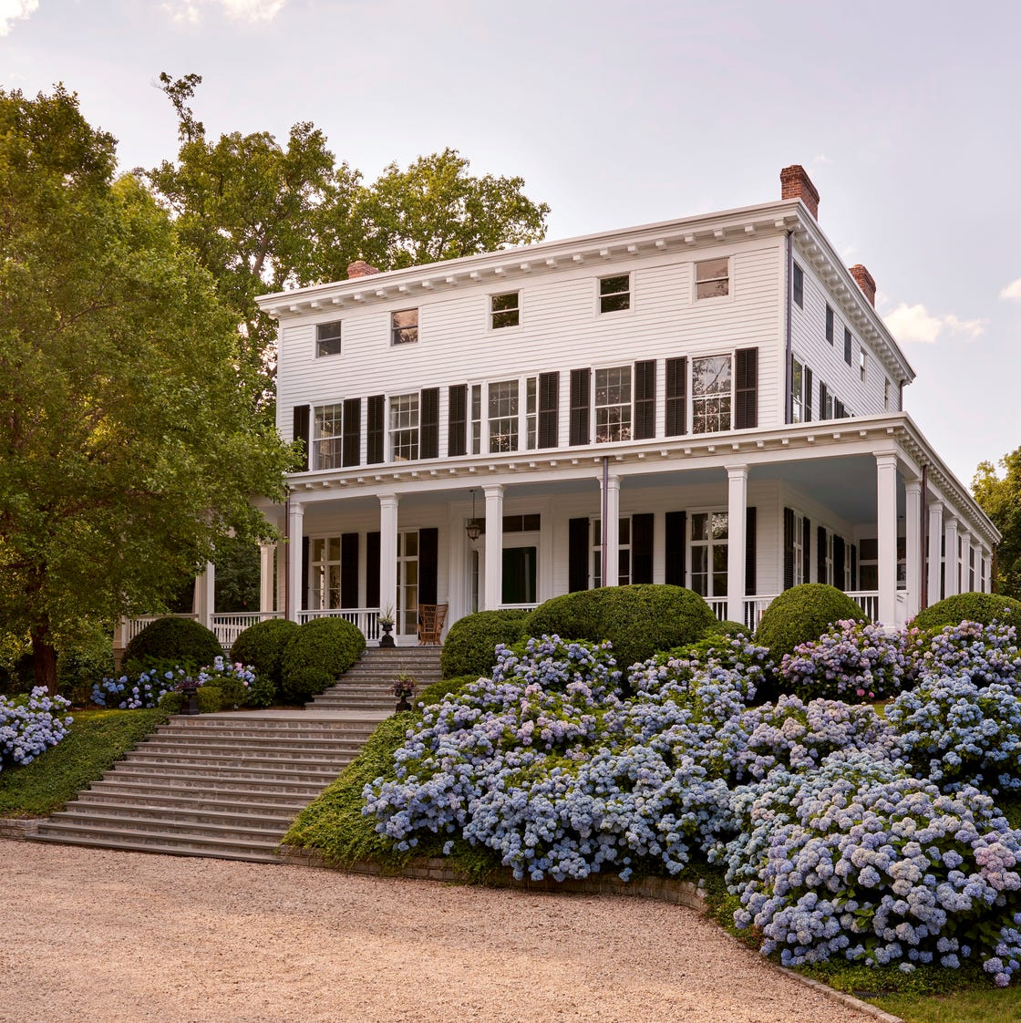 The 6 Biggest Curb Appeal Trends of 2026, According to Designers