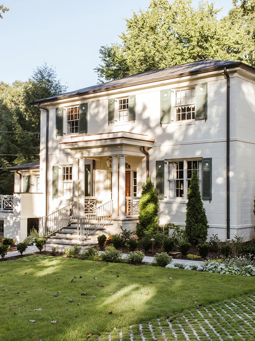 The Best Exterior Paint Colors to Use in 2026
