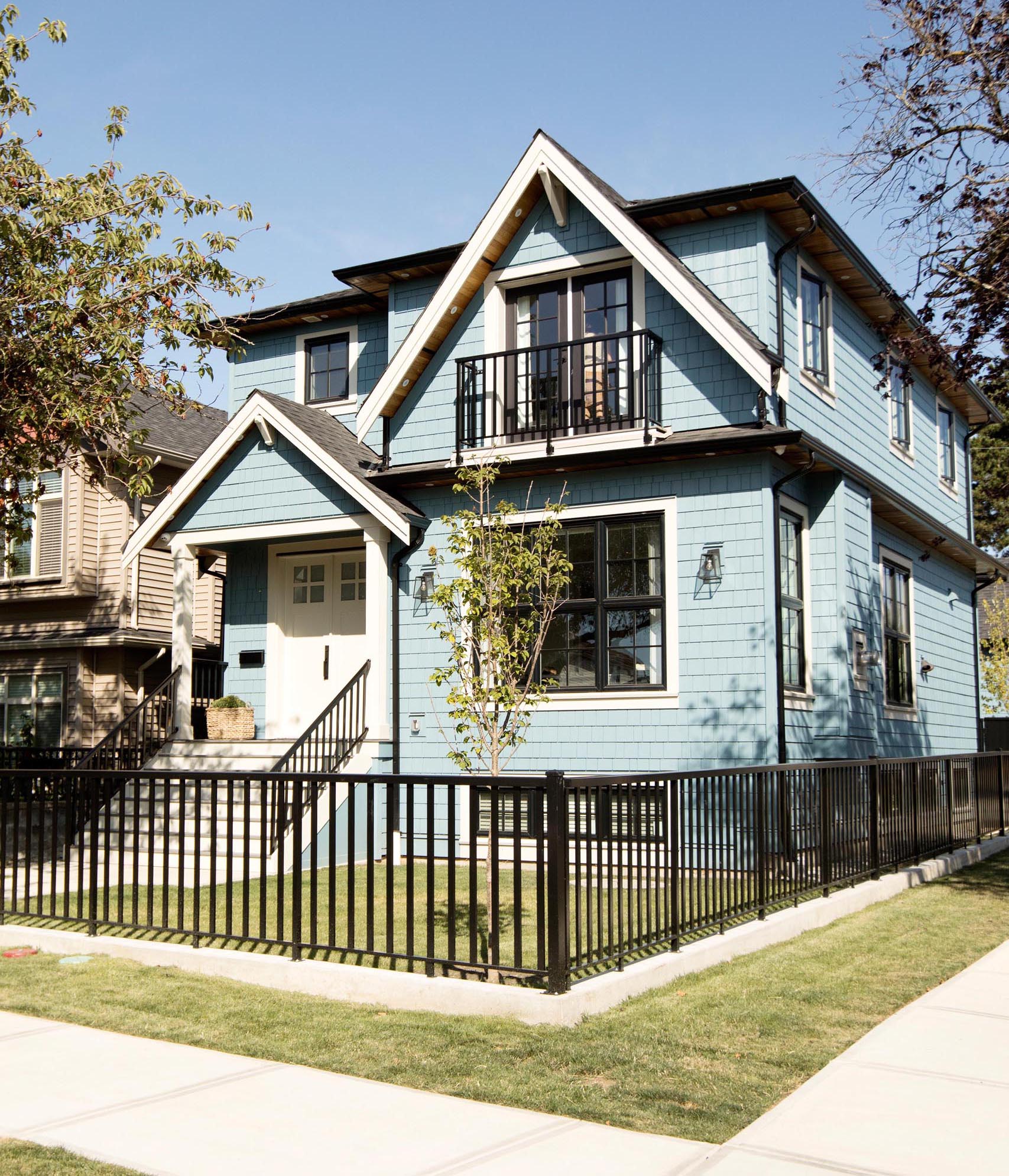 The Gladstone Residence by PURE Design