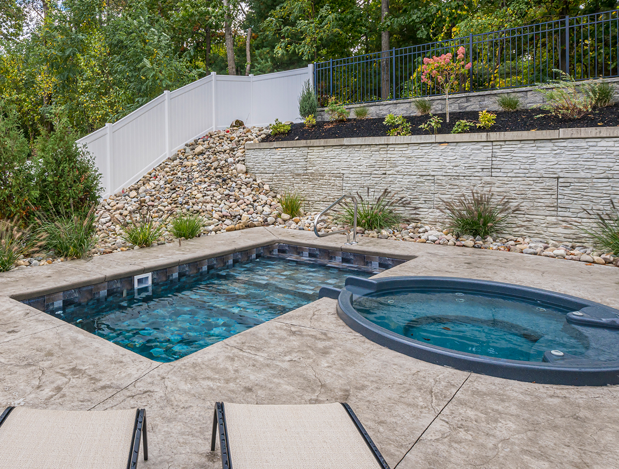 The Lounger Steel Plunge Pool Kits | Small Pool Design