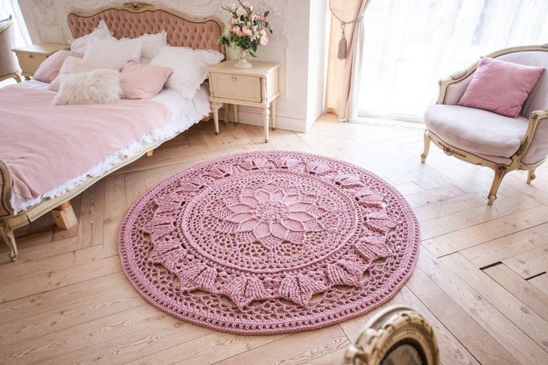 This Is A Beautiful DIY Area Rug ... Crochet Your Own! - KnitHacker: Where Art & Yarn Hook Up!