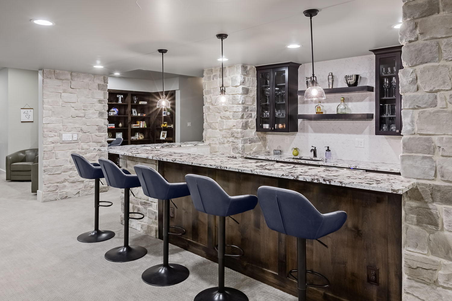 Top Basement Bar Ideas & Designs for a Great Wet Bar
