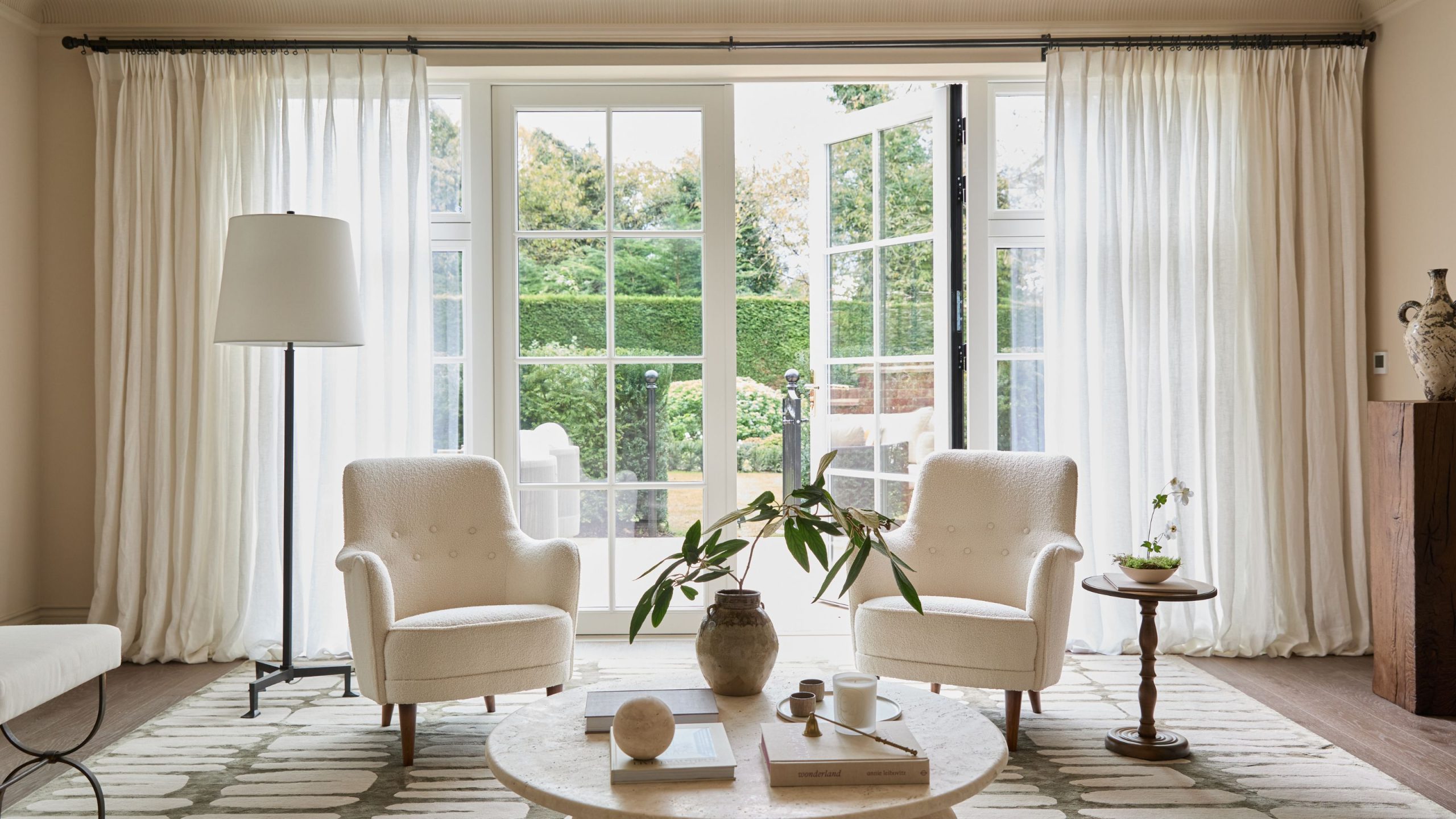 What Window Treatments for French Doors Look Best? 10 Ideas | Livingetc