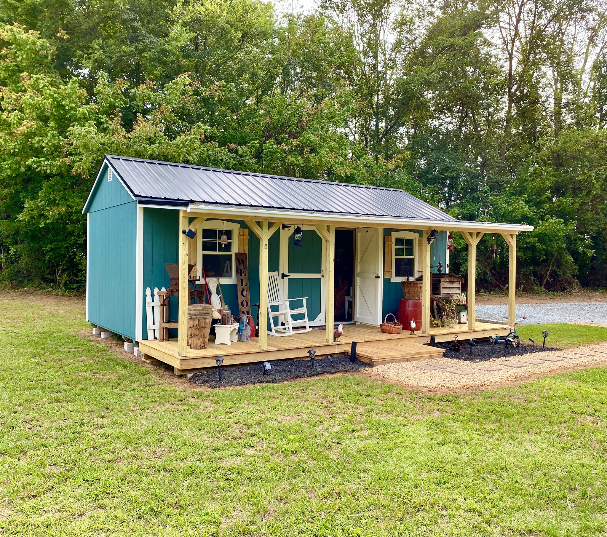 10 Adorable Backyard She Sheds! - Sheds By Design
