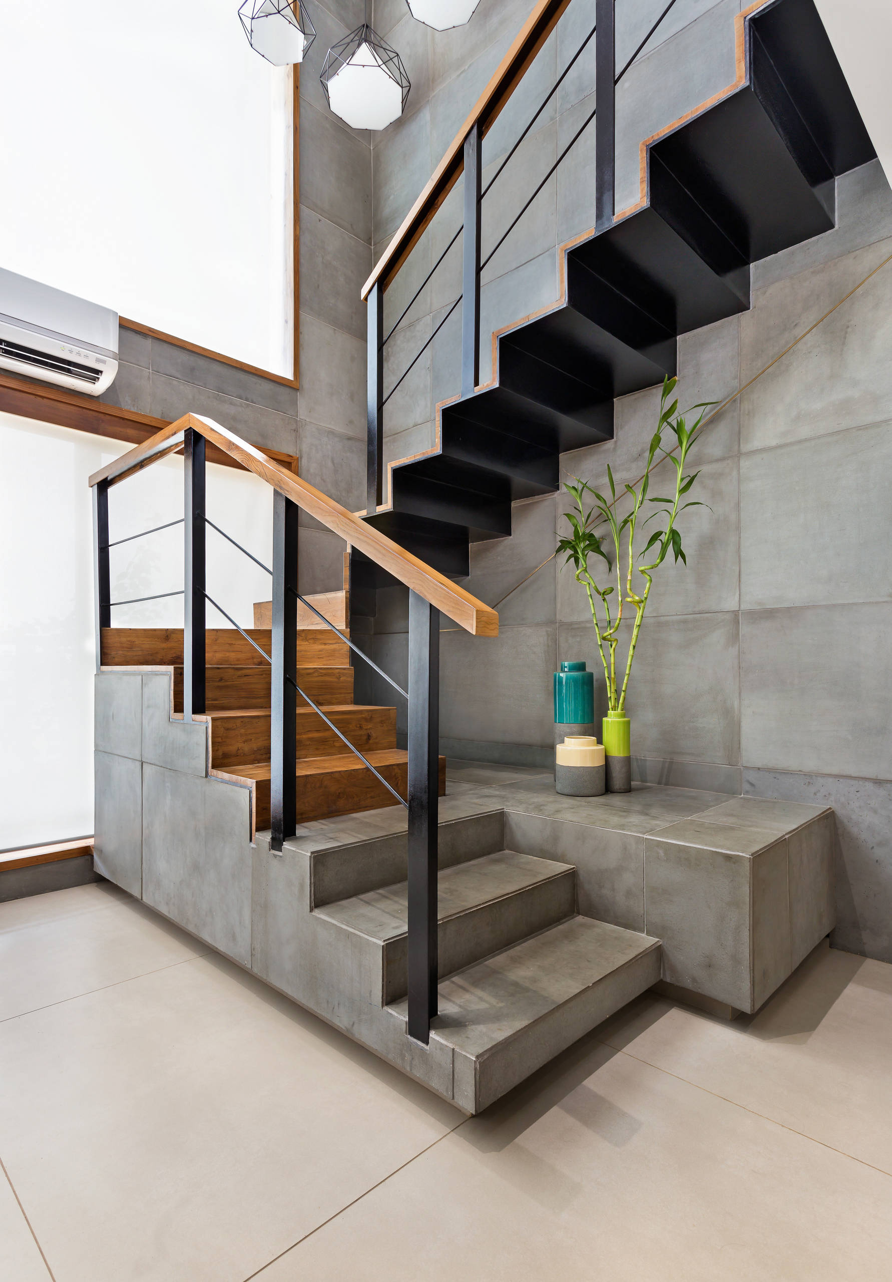 10 Staircase Designs for Small Spaces