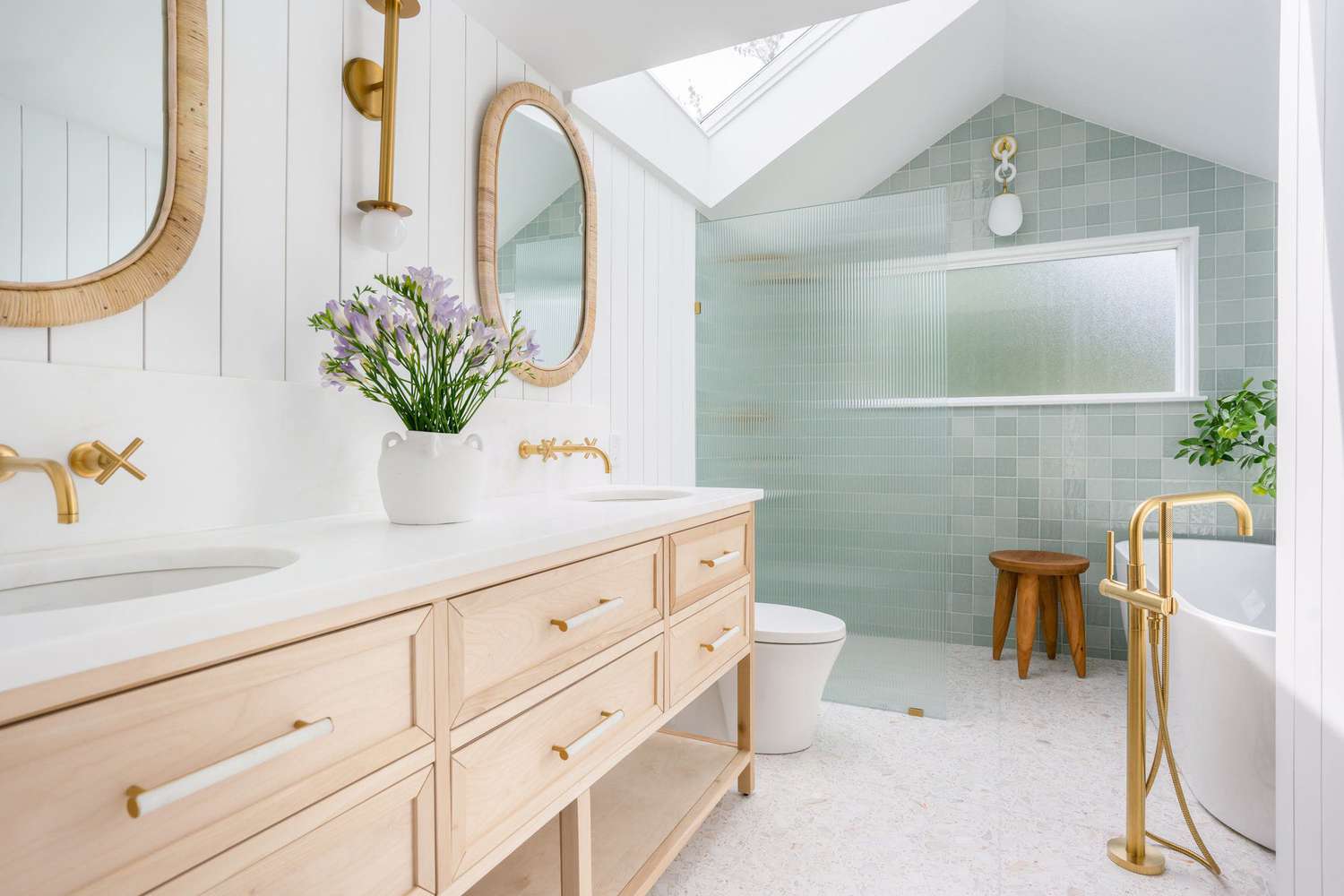 102 Best Bathroom Design Ideas You'll Want to Try